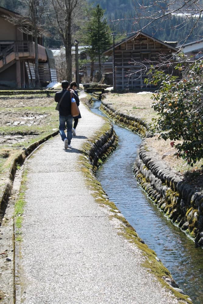 Shirakawago – path, Mar.2016 (Gifu)