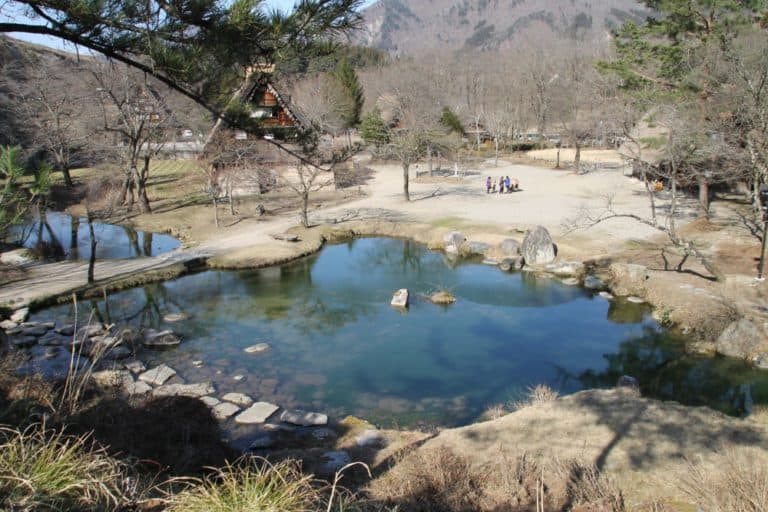 Shirakawago – stagno, Mar.2016 (Gifu)