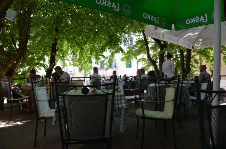 Croazia, Sibenico – ristorante, lug. 2014 (Sibenico)
