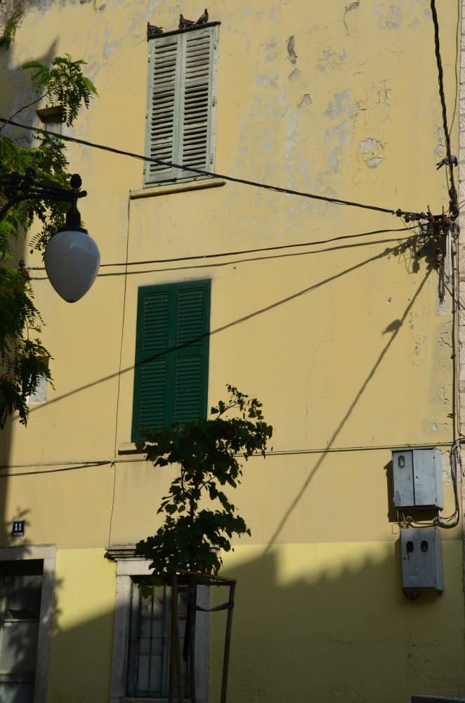 Croazia, Sibenico – fili elettrici, lug. 2014 (Sibenico)