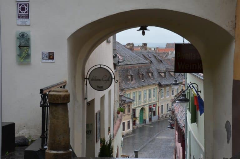Romania, Sibiu – arch, Apr.2014 (Sibiu)