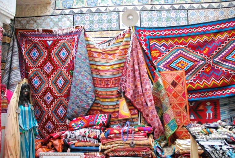 Tunisia, Sidi Bou Said – rugs, Dec. 2008 (Tunis)