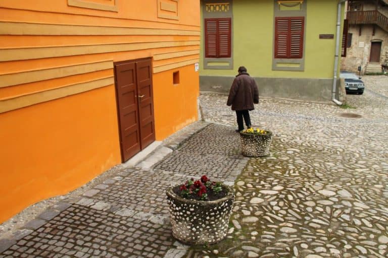 Romania, Sighisoara – orange and green, Apr. 2014 (Sighisoara)