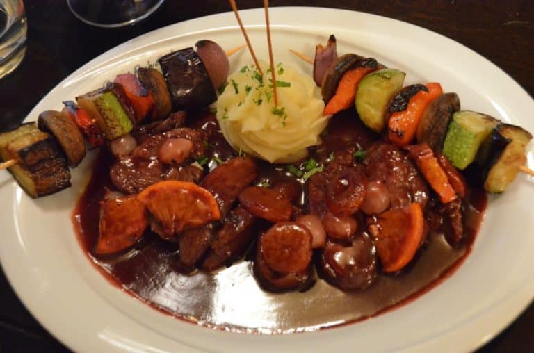 Romania, Sighisoara – main dish, Apr. 2014 (Sighisoara)