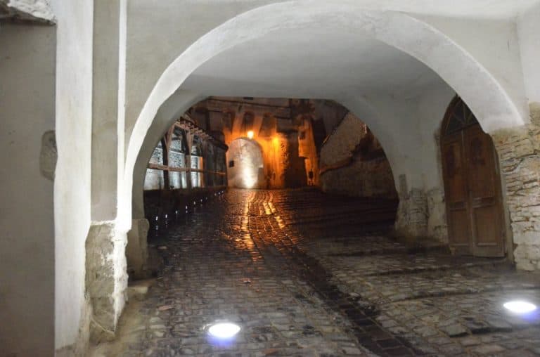 Romania, Sighisoara – to the town at night, Apr. 2014 (Sighisoara)