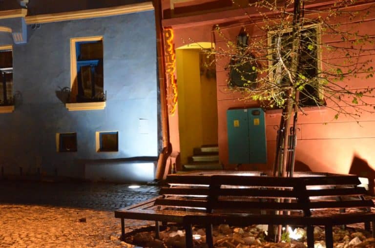 Romania, Sighisoara – bench at night, Apr. 2014 (Sighisoara)