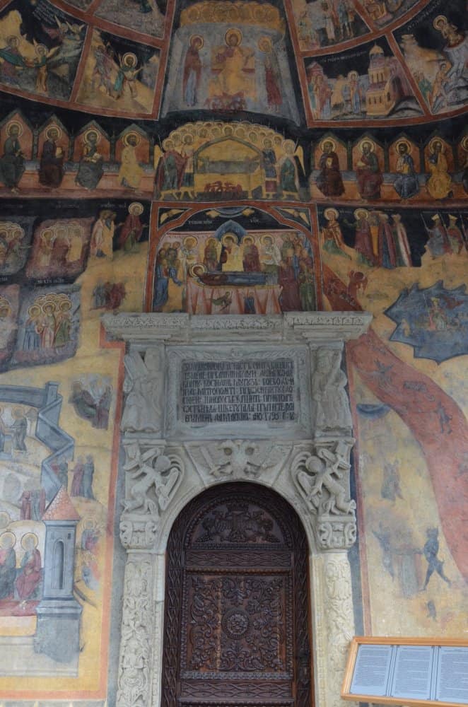 Romania, Sinaia – pictures and door, Apr. 2014 (Sinaia)