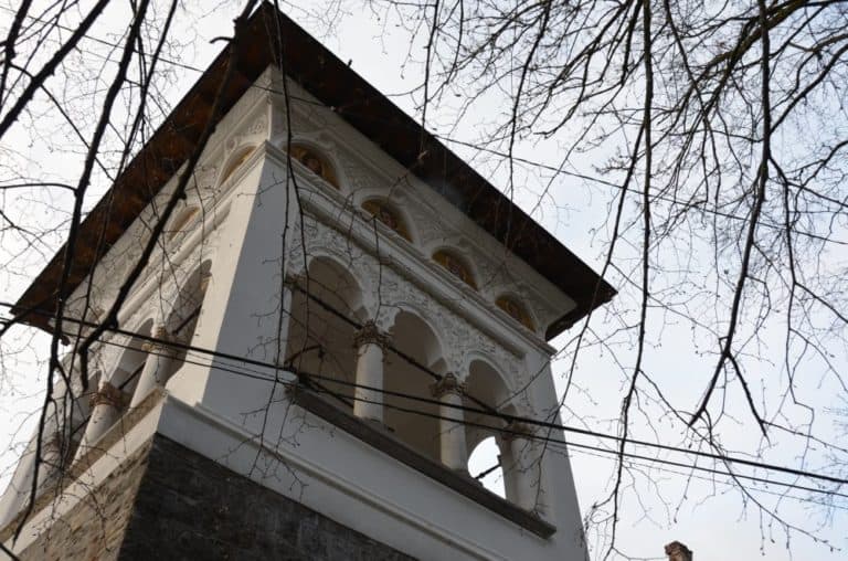 Romania, Sinaia – look up the bell tower, Apr. 2014 (Sinaia)