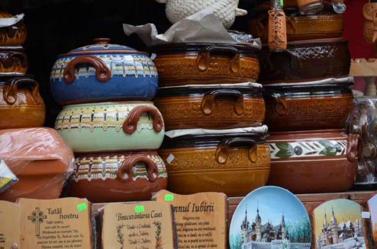 Romania, Sinaia – pots, Apr. 2014 (Sinaia)