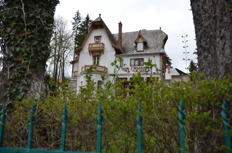 Romania, Sinaia – hotel, Apr. 2014 (Sinaia)