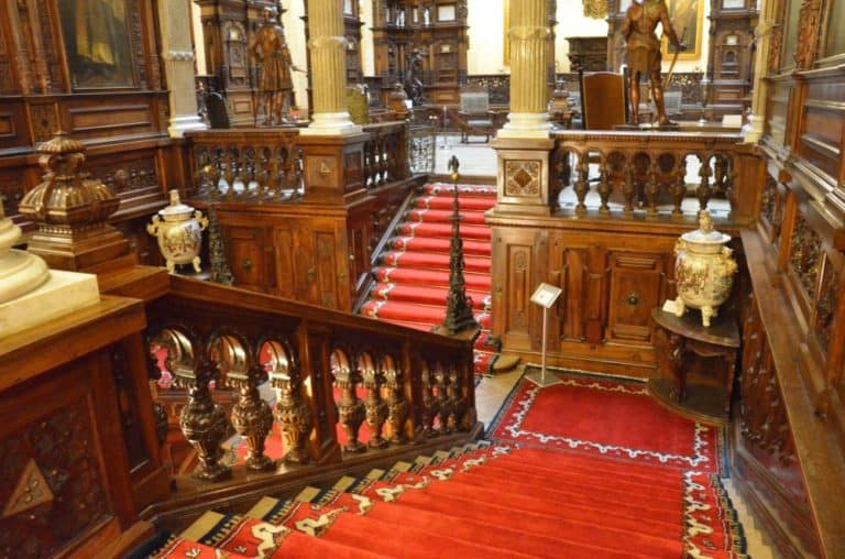 Romania, Sinaia – red staircase, Apr. 2014 (Sinaia)