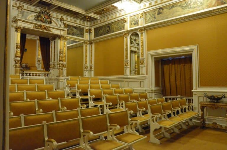 Romania, Sinaia – auditprium, Apr. 2014 (Sinaia)