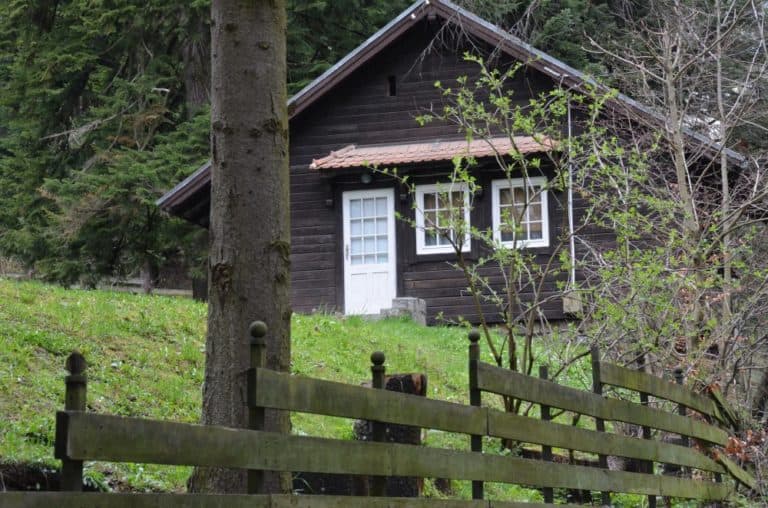 Romania, Sinaia – wooden house, Apr. 2014 (Sinaia)