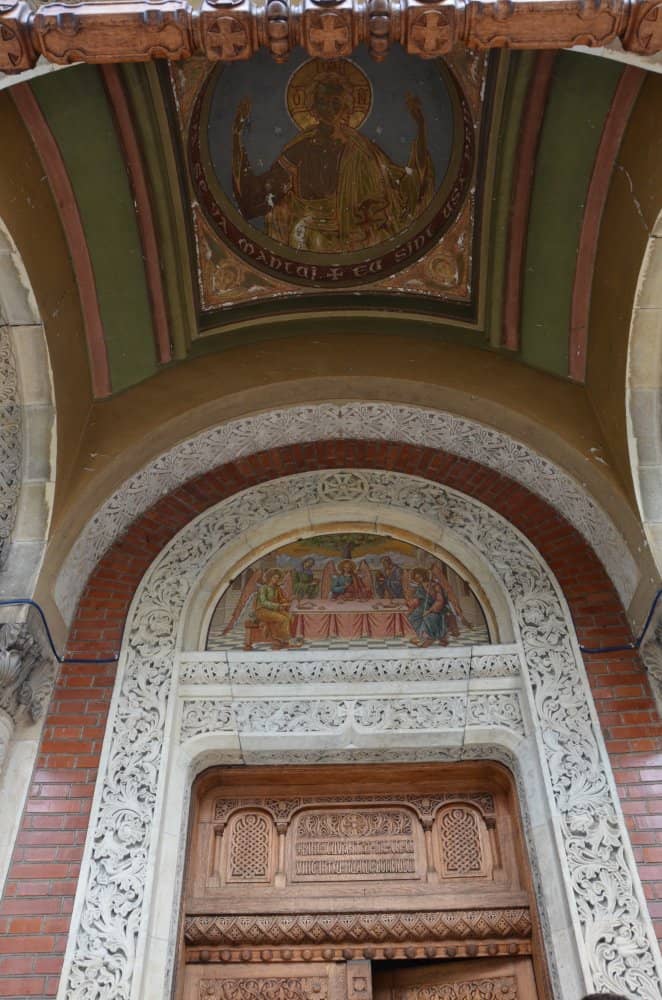 Romania, Sinaia – ceiling of entrance, Apr. 2014 (Sinaia)