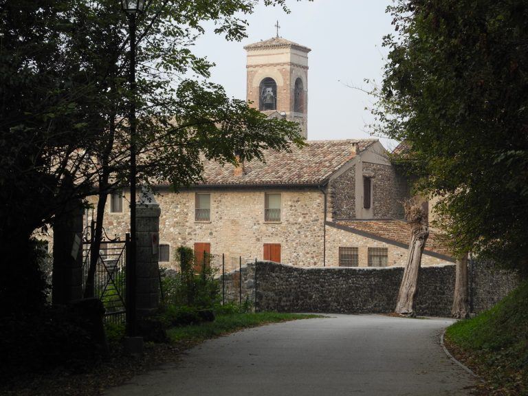 Solferino – road on the hill, Oct.2017 (Lombardia)