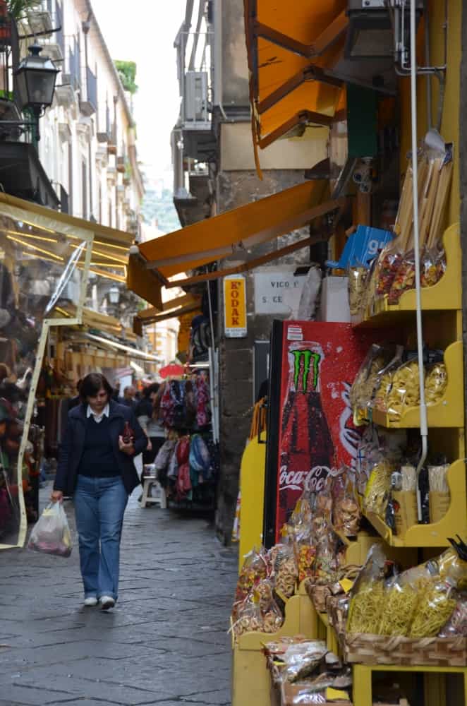 Sorrento – vicolo stretto, Ott.2015 (Costiera Amalfitana)