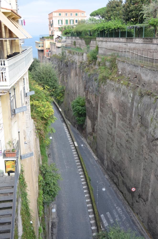 Sorrento – strada, Ott.2015 (Costiera Amalfitana)