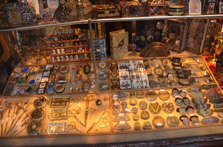 Spain, Toledo – shop, Mar. 2014 (Toledo)