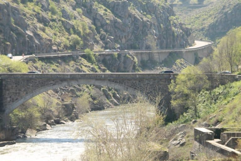 Spain, Toledo – bridge and road, Mar. 2014 (Toledo)