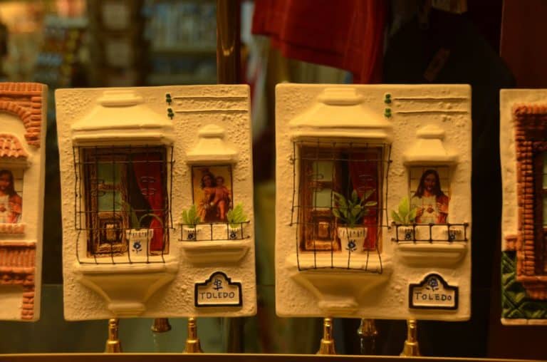 Spain, Toledo – toy windows, Mar. 2014 (Toledo)
