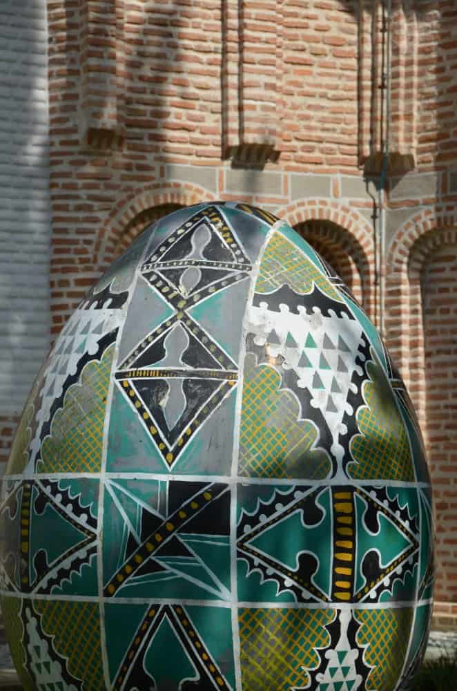 Romania, Snagov – egg, Apr. 2014 (Bucarest)