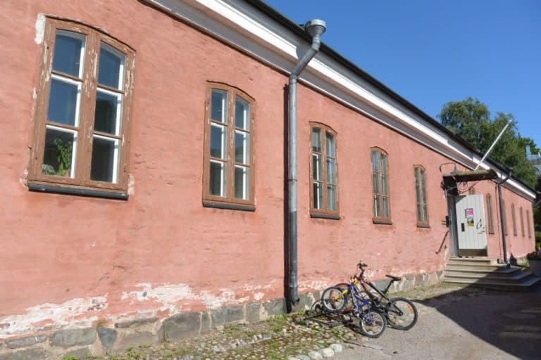 Suomenlinna – pink house, Aug.2015 (Helsinki)