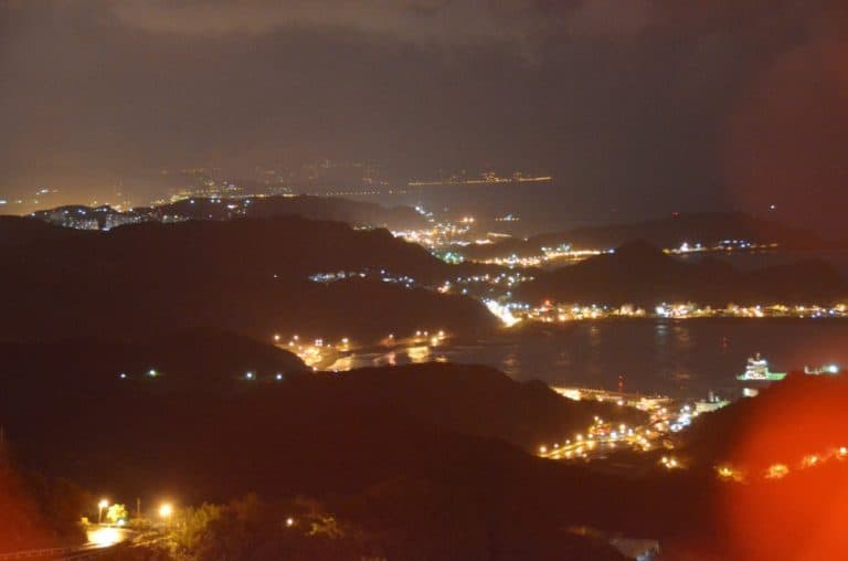 Taiwan, Jiufen – vista notturna, dicembre 2012