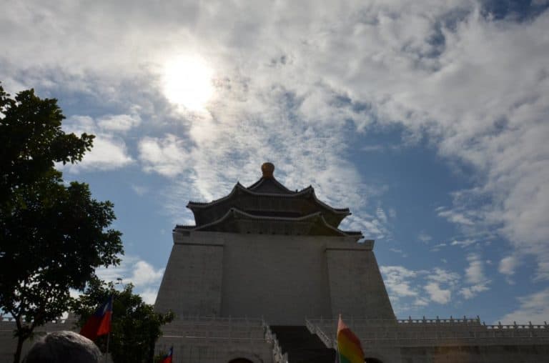 Taiwan, Taipei – monument, Dec.2012 (Taipei)