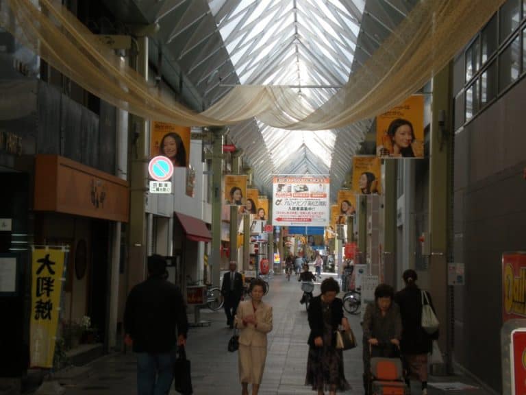 Japan, Takamatsu – lively market, Apr. 2013