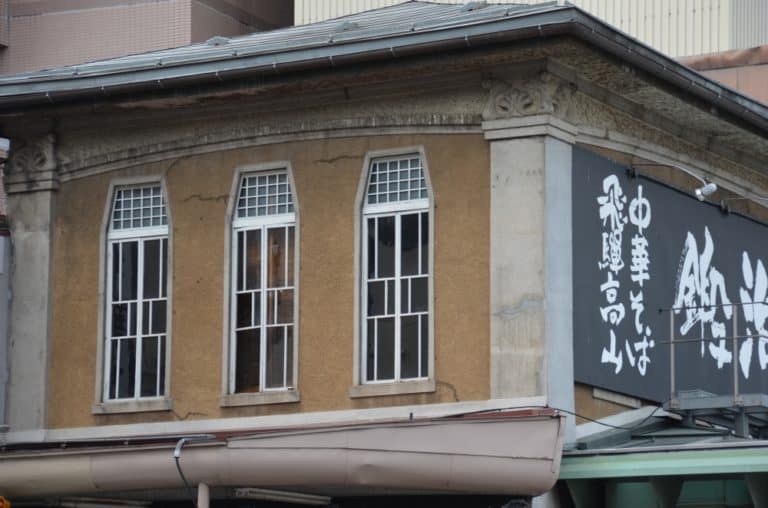 Takayama – windows, Mar.2016 (Gifu)