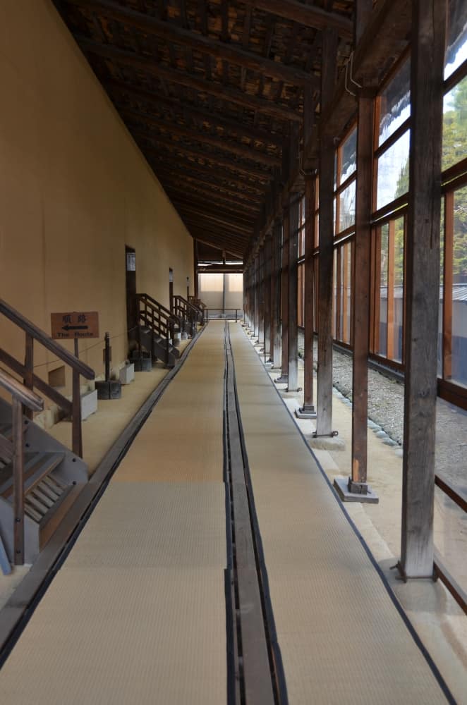 Takayama Jinya- lungo corridoio, Mar.2016 (Gifu)