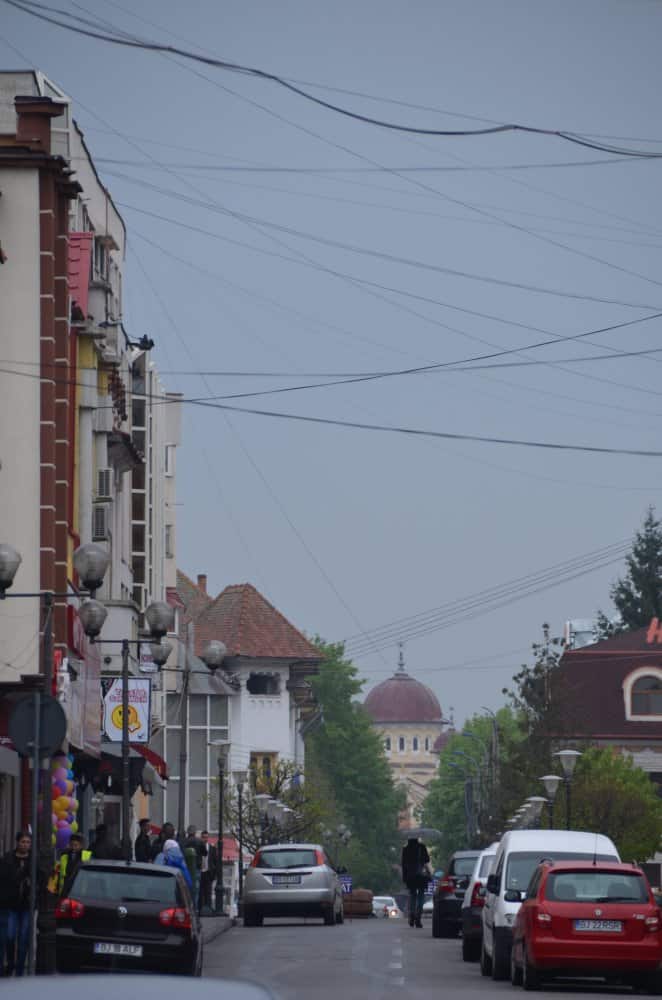 Romania, Taugu Jiu – electric wires, Apr. 2014 (Târgu Jiu)