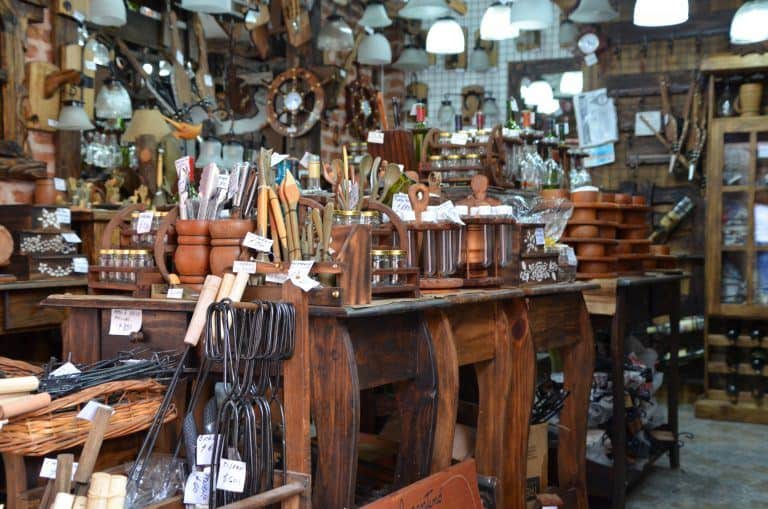 Tigre – miscellaneous goods shop, Mar.2018 (Buenos Aires)