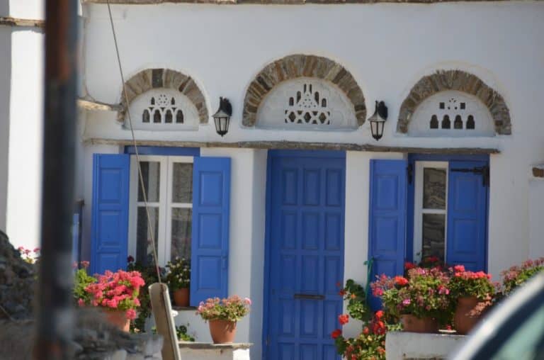 Grecia, Tinos – decorazioni sopra le porte, settembre 2013
