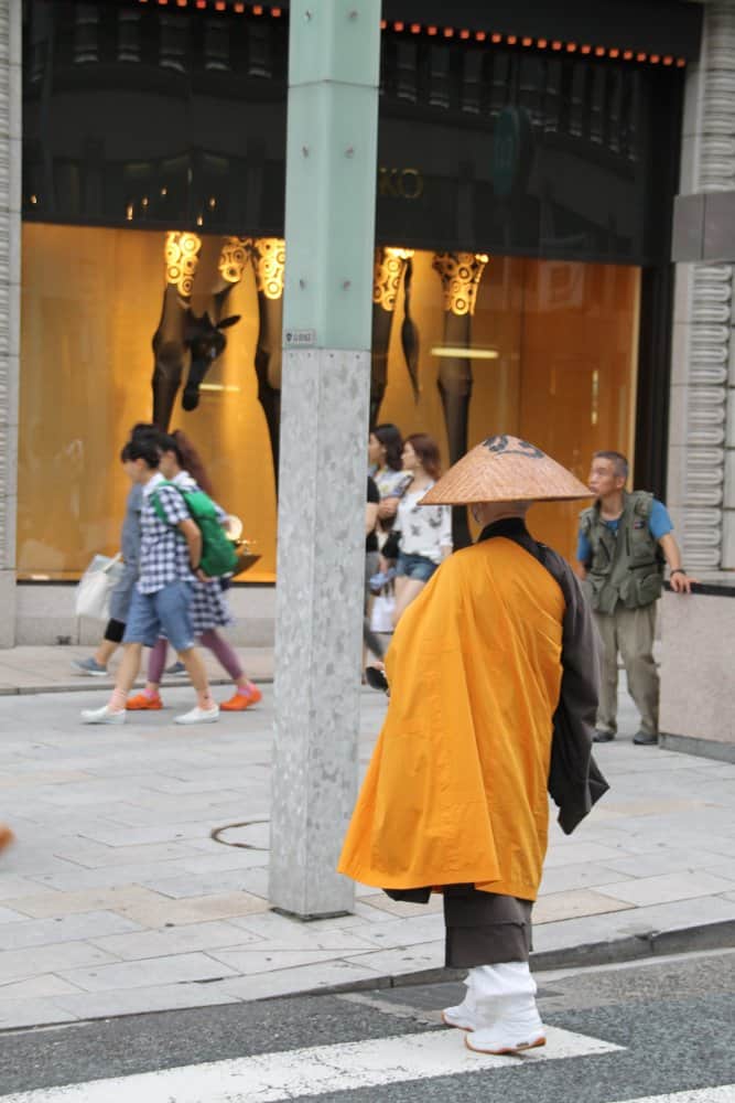 日本、東京－僧 2014年8月 (東京)