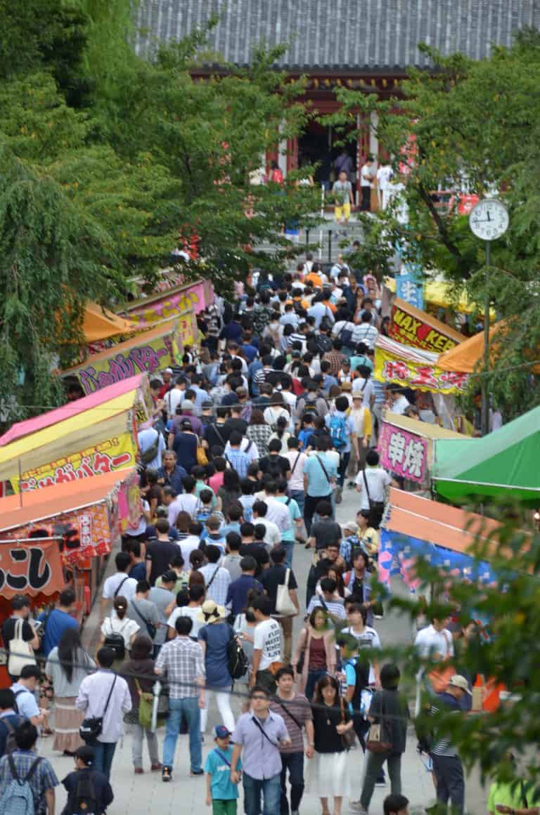 東京－上野、群衆 2016年8月 (東京)