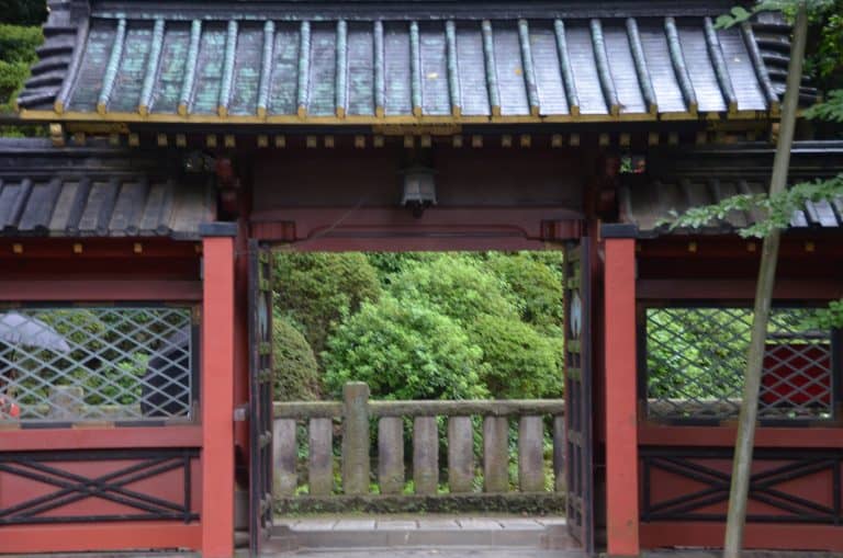 東京－根津神社、門 2016年8月 (東京)