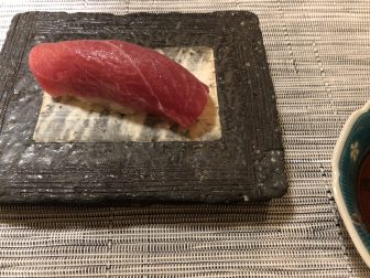 Japan-Tokyo-Staion Hotel-Sushi Aoyagi-toro-sushi