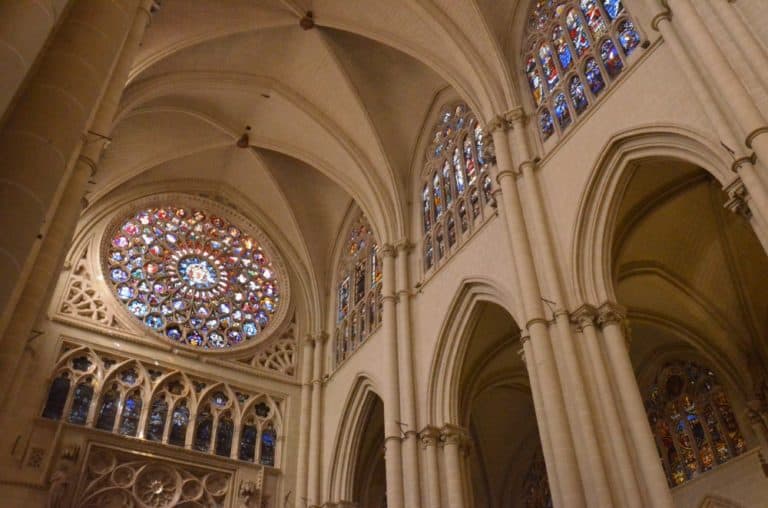 Spagna, Toledo, cattedrale – vetri colorati, mar. 2014 (Toledo)