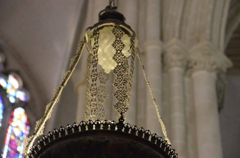 Spagna, Toledo, cattedrale – lampada, mar. 2014 (Toledo)