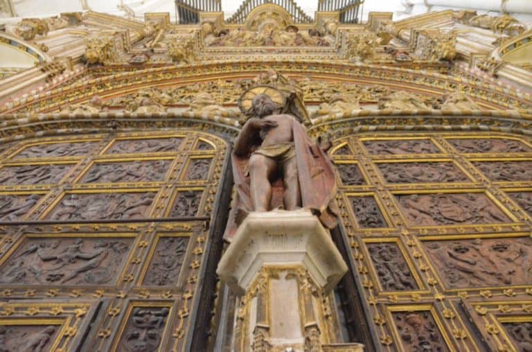 Spain, Toledo, cathedral – look up the door, Mar.2014 (Toledo)