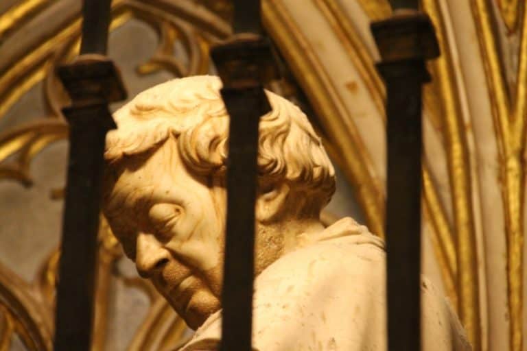 Spain, Toledo, cathedral – man behind fence, Mar.2014 (Toledo)