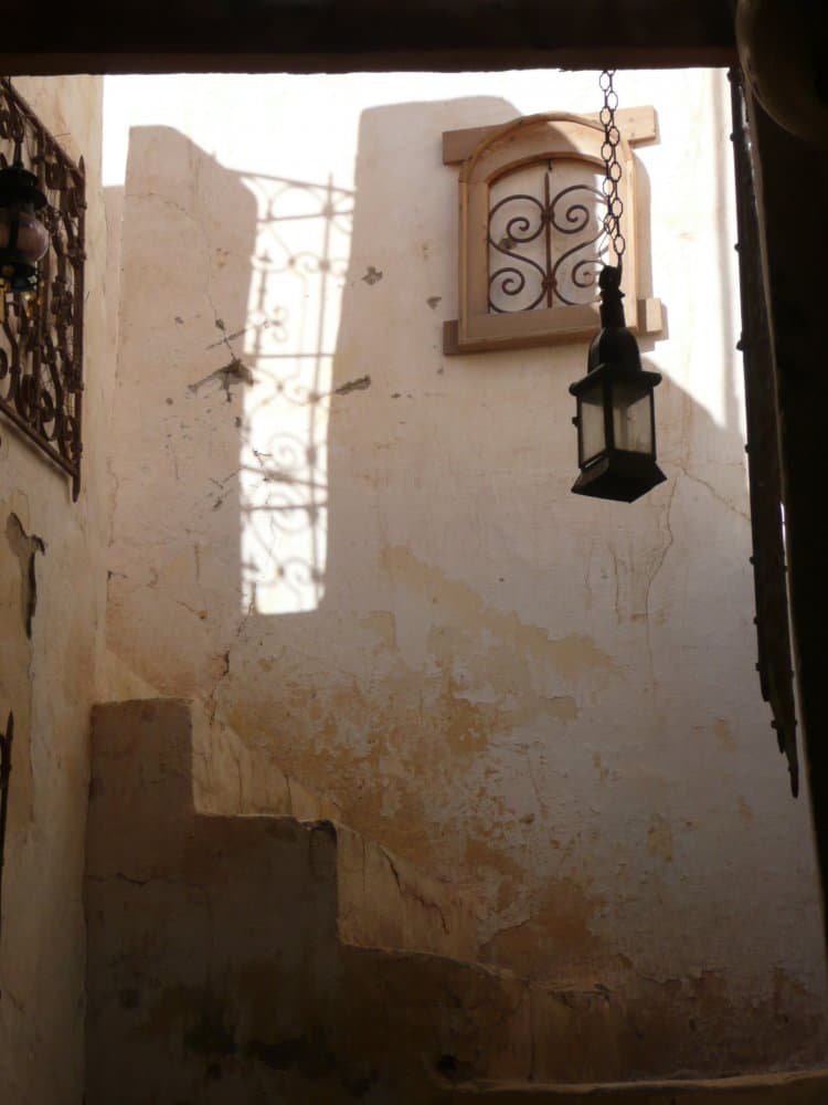 Tunisia, Tozeur – steps, Dec.2008 (Tozeur)