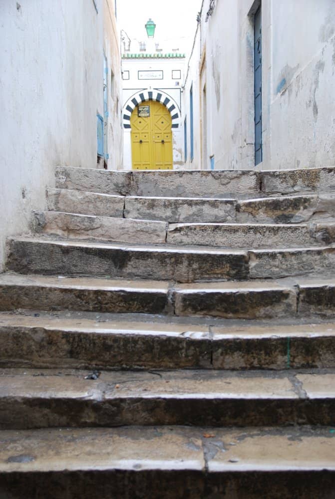 Tunisia, Tunis – staircase, Dec.2008 (Túnez)