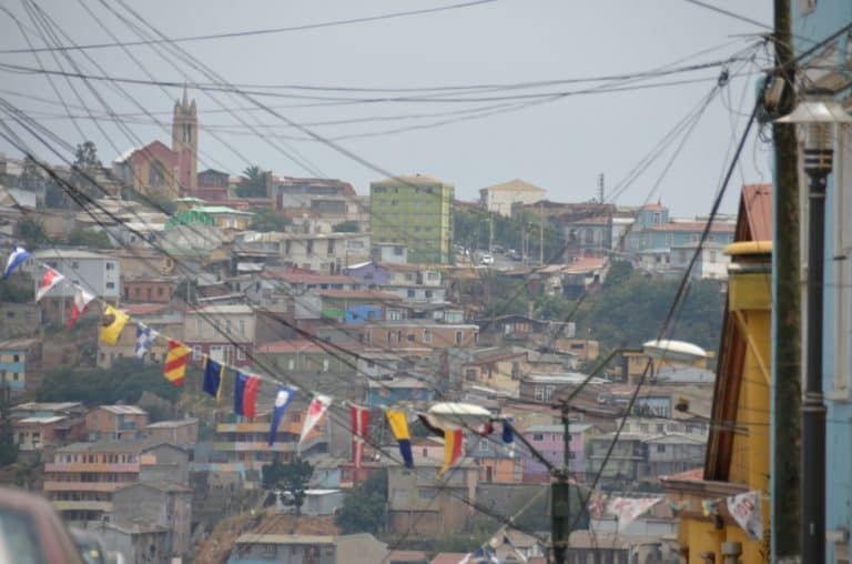 Concepcion – bandierine e cavi, Dic.2015 (Valparaiso)