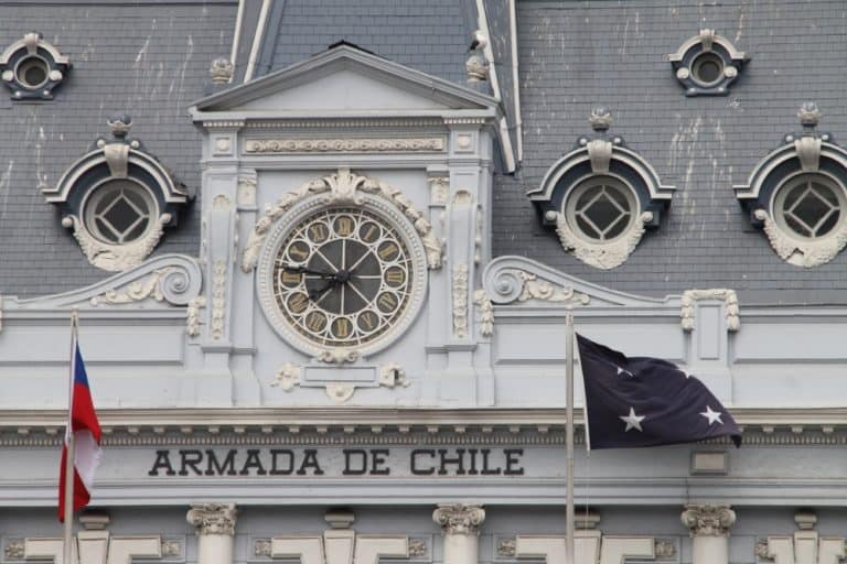 Plaza Sotomayor – clock, Dec.2015 (Valparaiso)