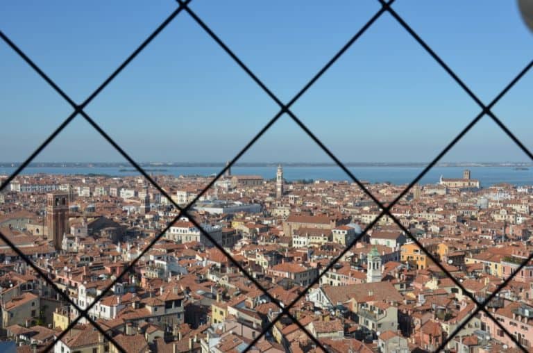 dal Campanile – attraverso la recinzione, Ott.2015 (Venezia)
