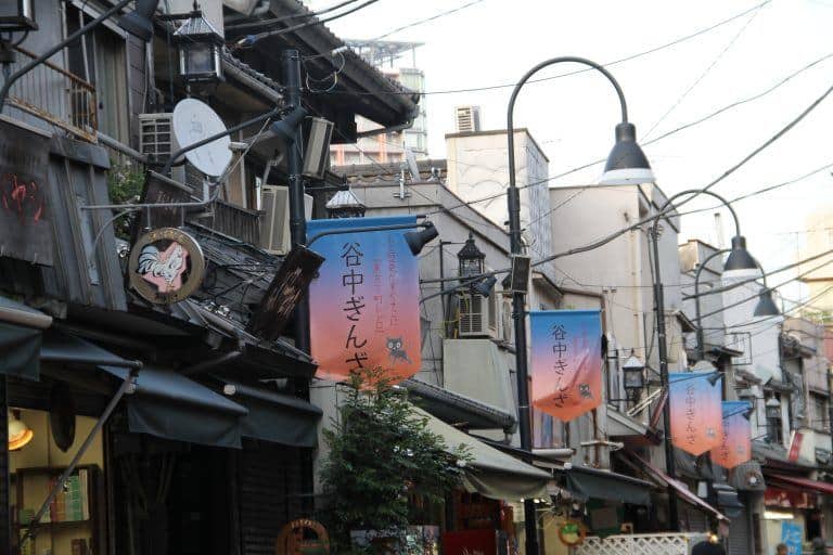 谷中－街灯 2017年4月 (東京)