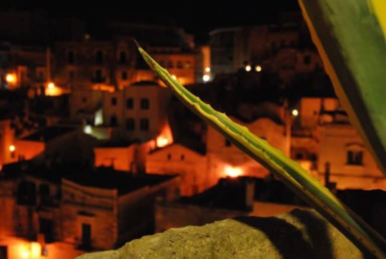 イタリア、マテーラ－夜 2011年 (プーリア州)