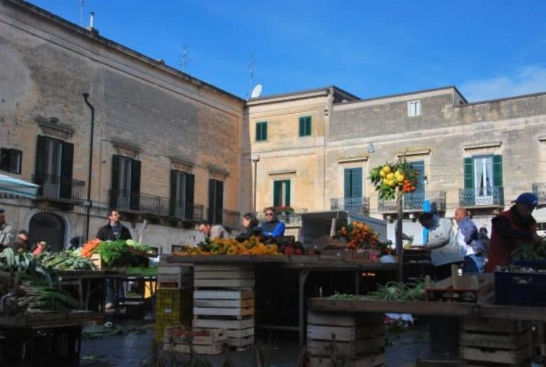 イタリア、アルタムーラ－市場 2011年 (プーリア州)